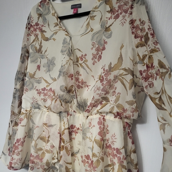 Vince Camuto Flutter Cuff Peplum Blouse Size Large - Picture 5 of 8